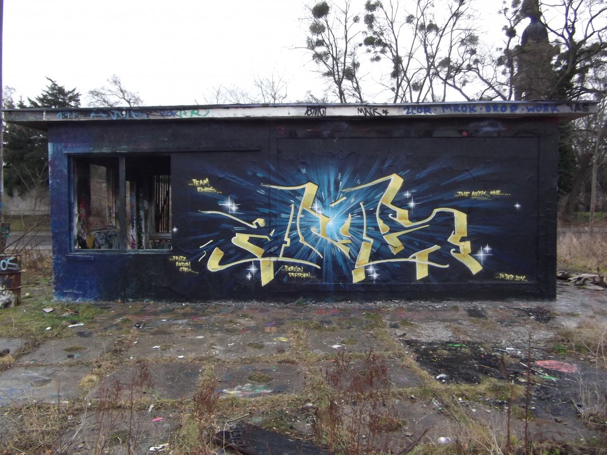 Graffiti Wall - Photo by TeamEwos (2011)