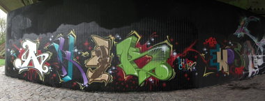 Graffiti Wall - Photo by TeamEwos (2012)