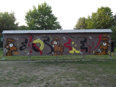 Graffiti Wall - Photo by TeamEwos - Ewos, Crew (2013)