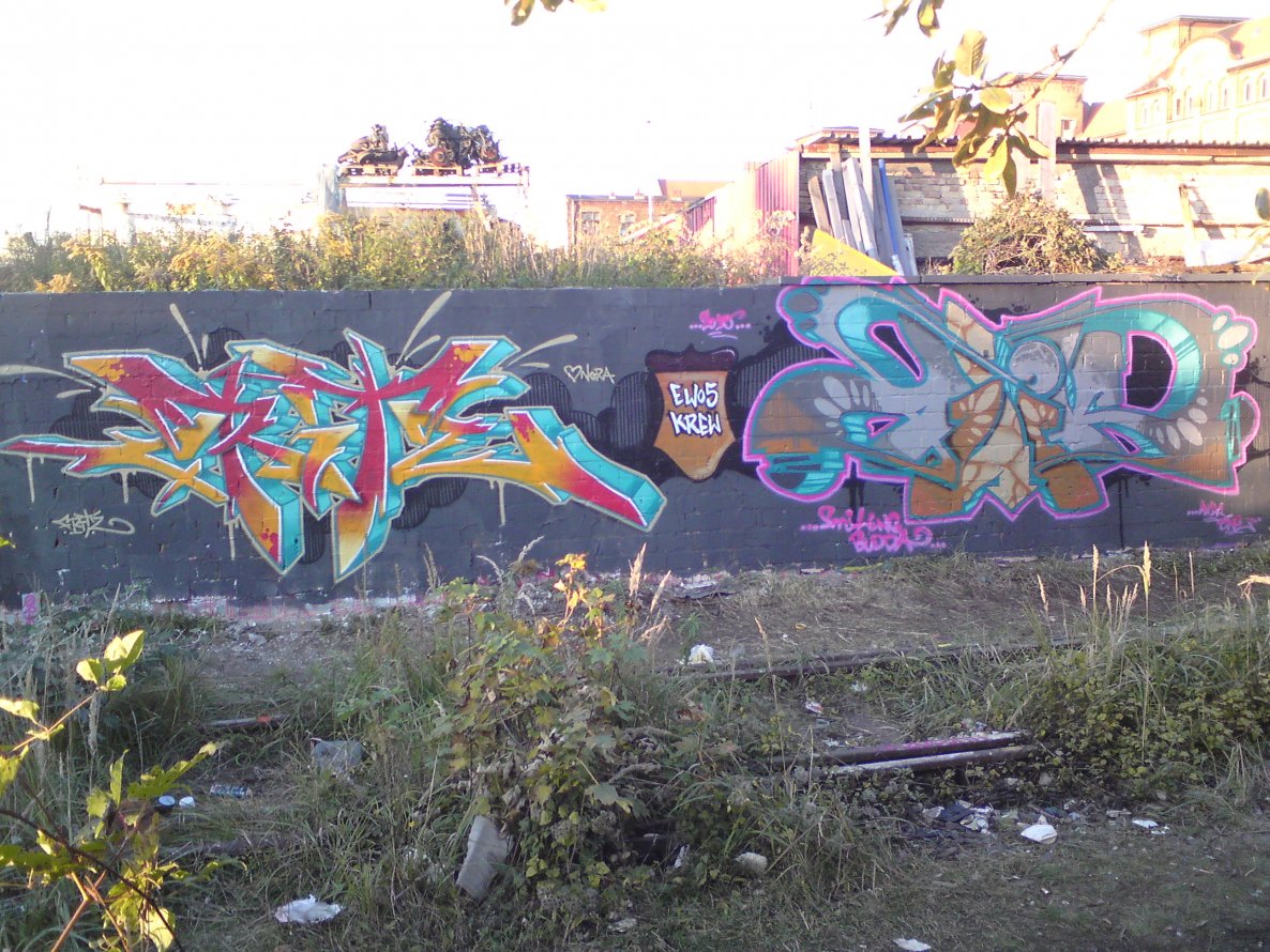 Graffiti Wall - Photo by TeamEwos - Fritz-Avik-Ewos-Ewoscrew (2010)