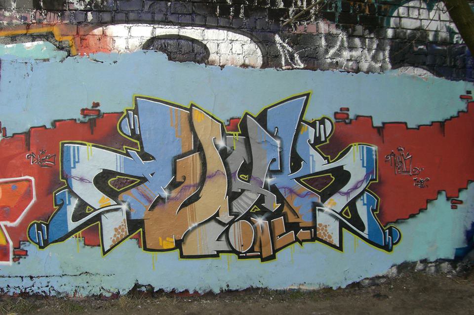 Graffiti Wall - Photo by TeamEwos - Awik/Ewos (2010)