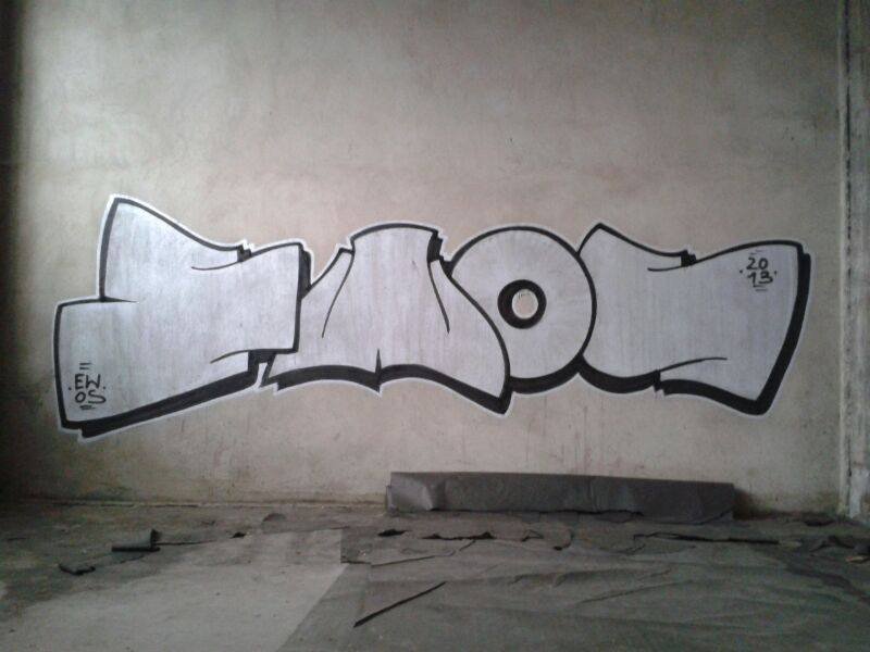 Graffiti Bombing - Photo by TeamEwos - Ewos (2013)