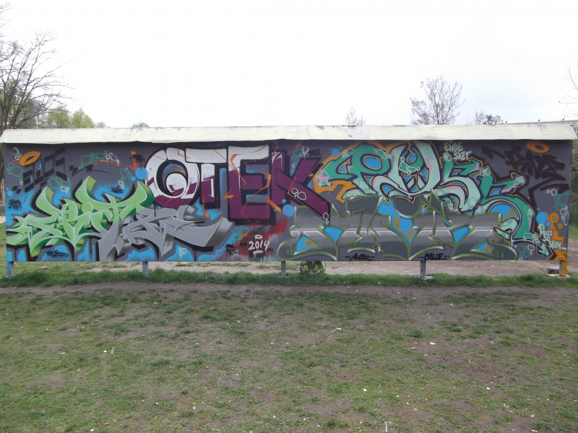 Graffiti Wall - Photo by TeamEwos - Fritz, Otek, Emss (2014)
