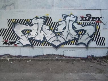 Graffiti Wall in Berlin - Photo by TeamEwos - Awyk_Ewos (2014)