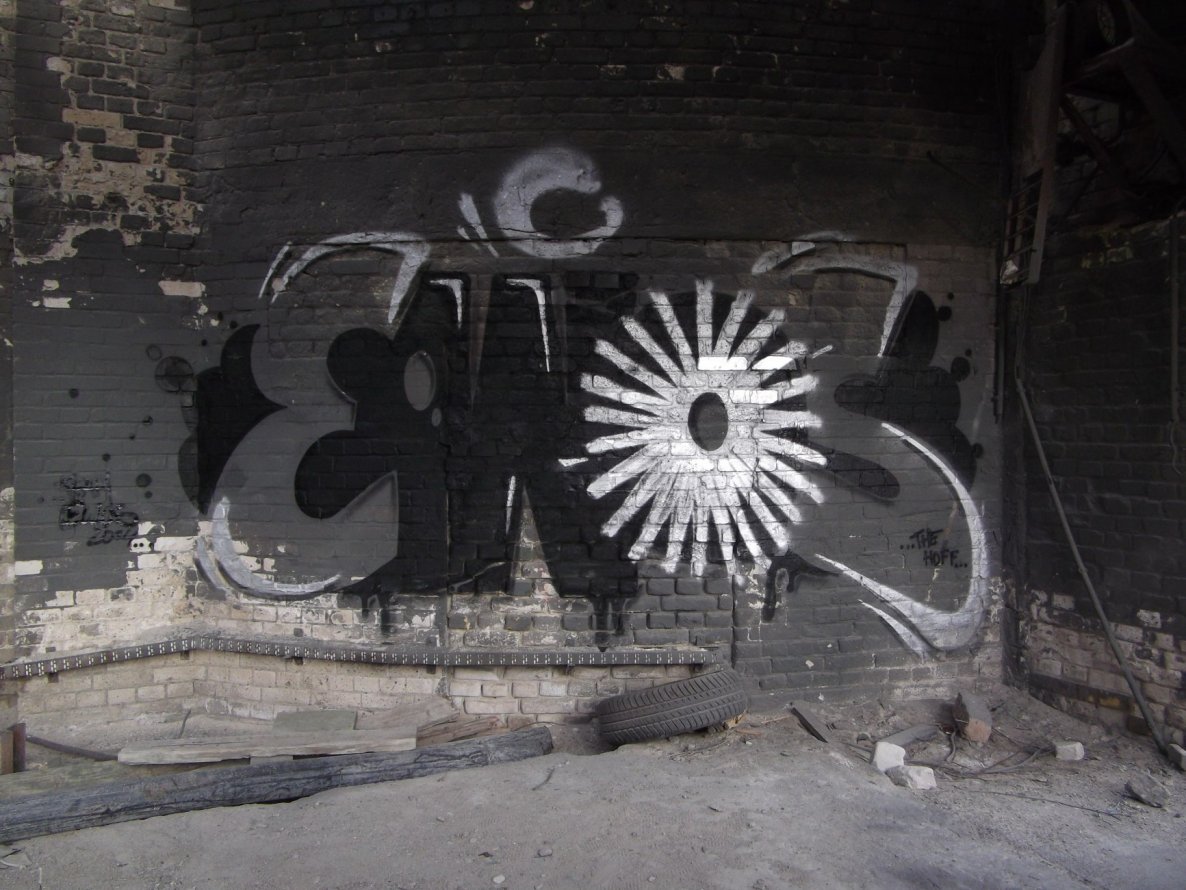 Graffiti Wall - Photo by TeamEwos - Ewos (2014)
