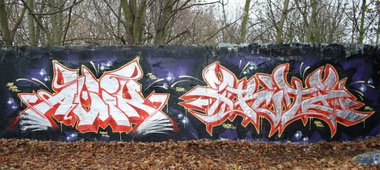 Graffiti Wall in Berlin - Photo by TeamEwos - Avik, Fritz, Team (2012)