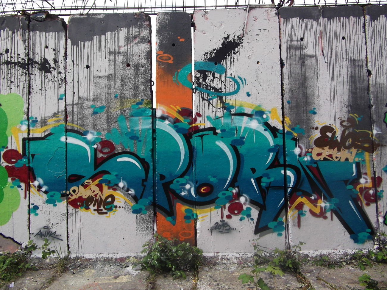 Graffiti Wall - Photo by TeamEwos - Sporn-Awyk-Ewos-EwosCrew (2015)