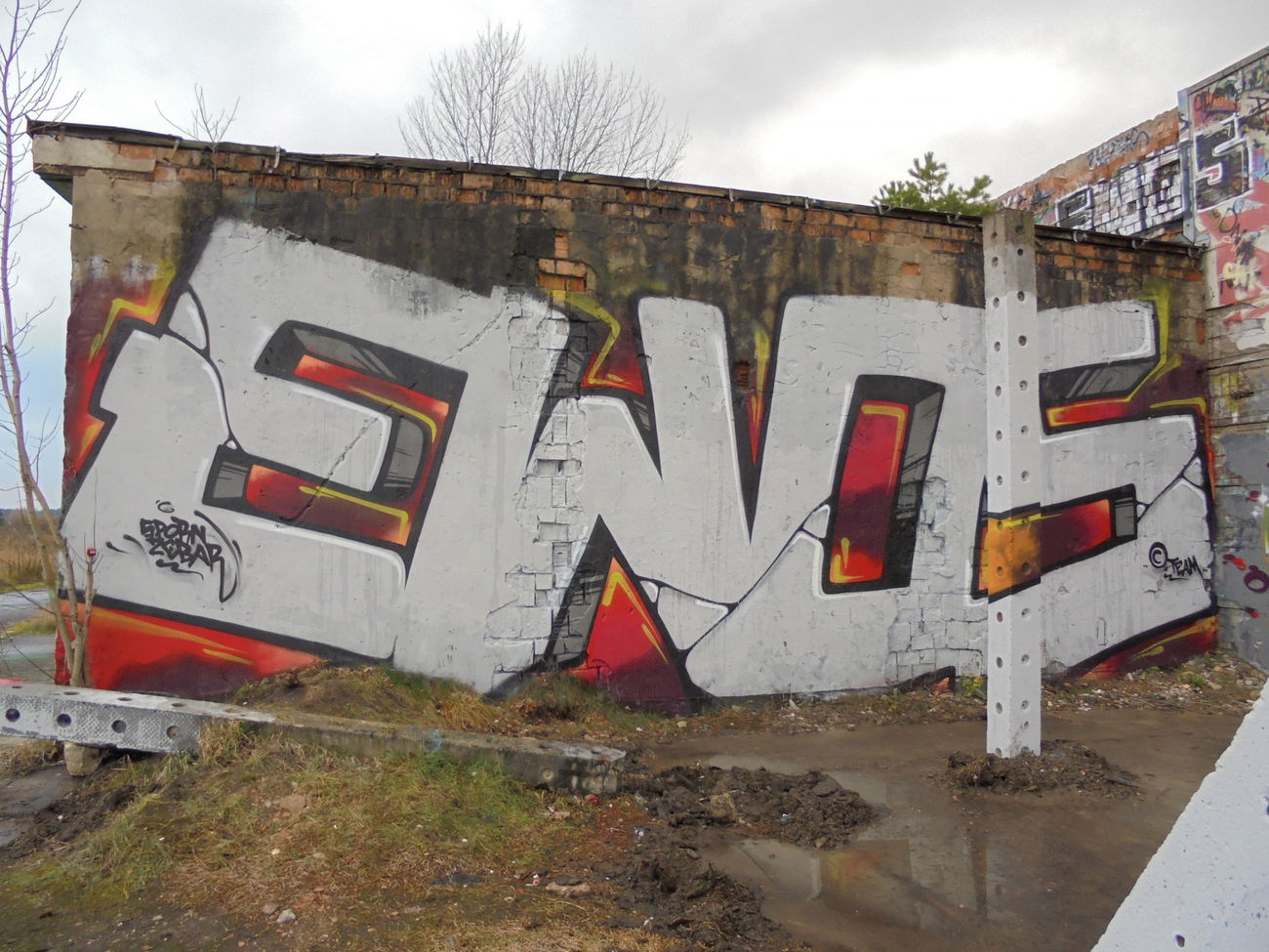 Graffiti Wall - Photo by TeamEwos - EwosCrew, TeamEwos (2015)