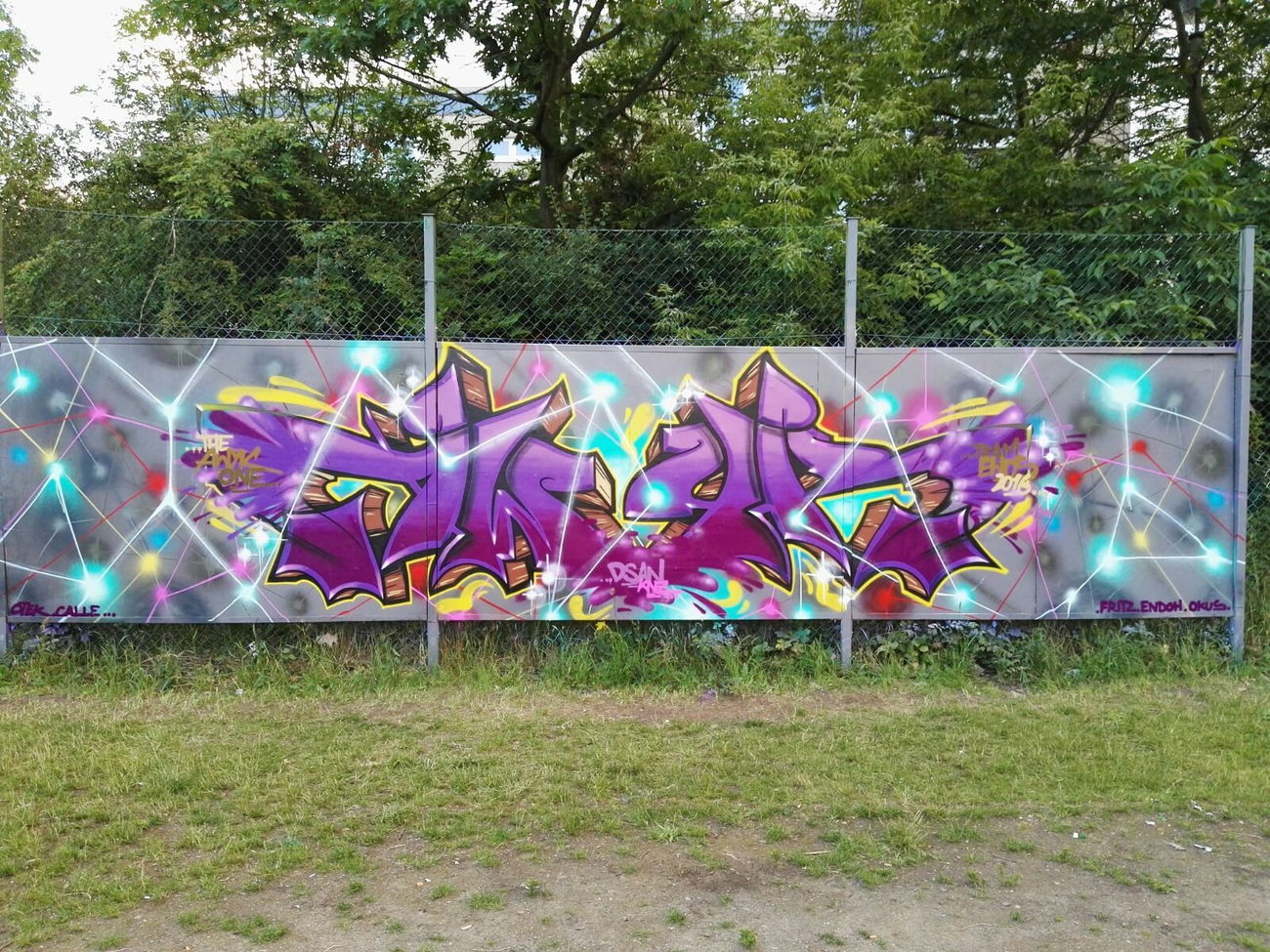 Graffiti Wall - Photo by TeamEwos - TeamEwos (2016)