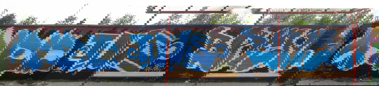 Graffiti Wall - Photo by Tec - tec, tuas, bane (2012)