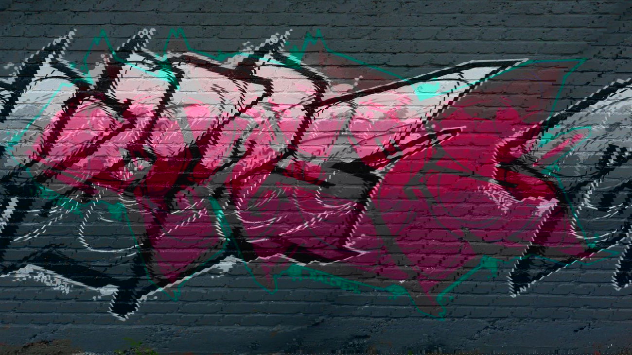 Graffiti Wall - Photo by Tec - tek (2013)