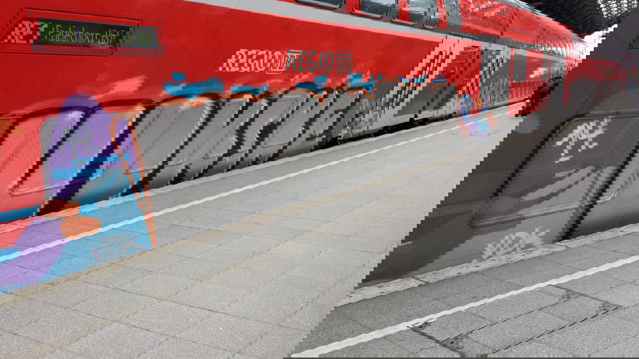 Graffiti Train in Köln - Photo by Techno - VDK, SKE (2014)