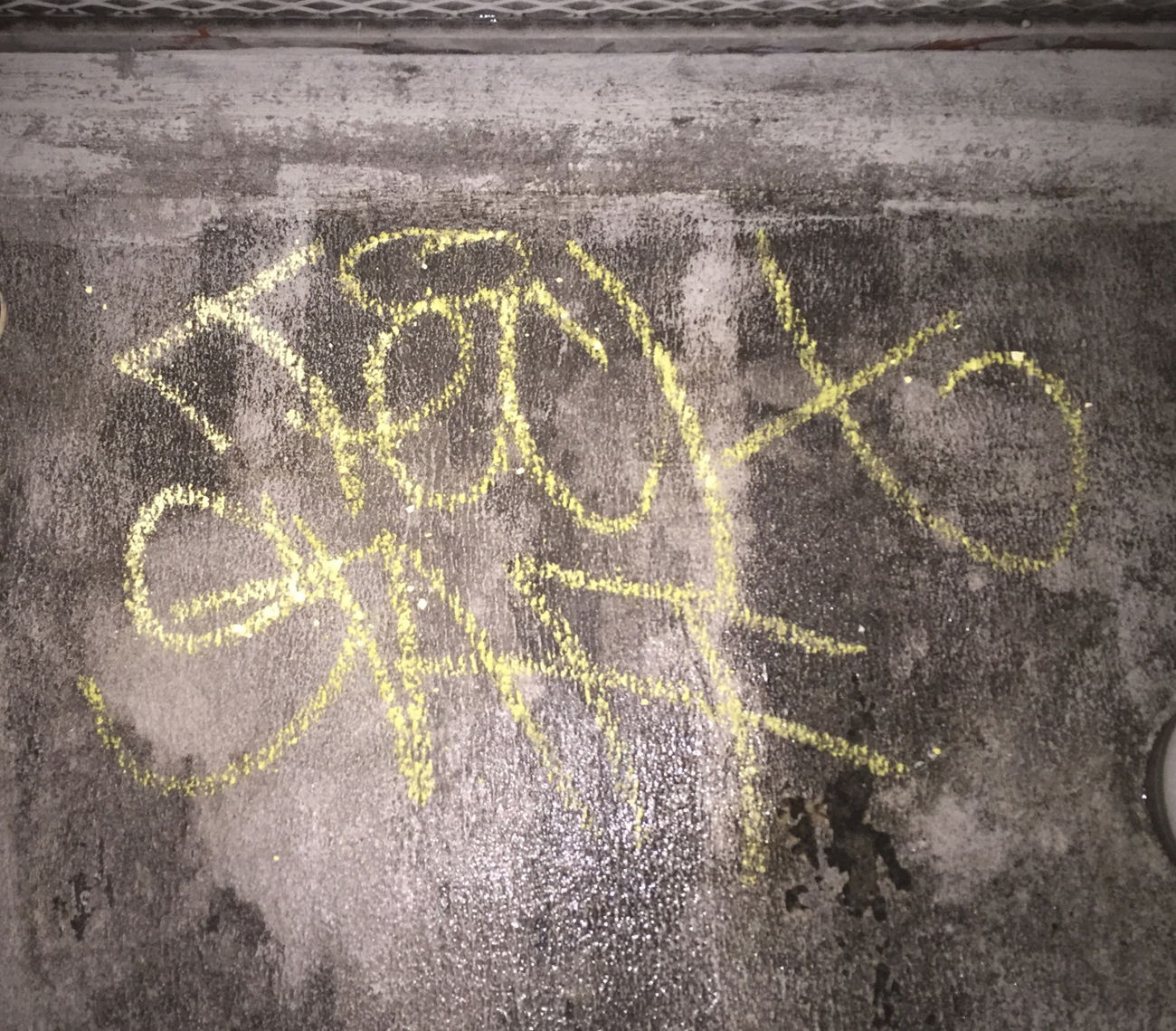 Graffiti Wall - Photo by Techone - Tech, one