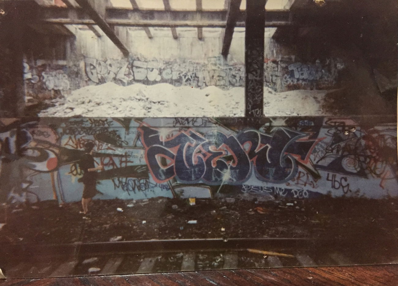 Graffiti Wall - Photo by Techone - Alert