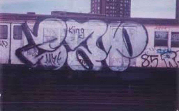 Graffiti Train - Photo by Techone - Cap