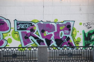 Graffiti Bombing - Photo by Tedor1 (2013)