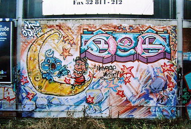 Graffiti Wall - Photo by Tedster - Coma, Dea