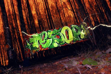 Graffiti Artwork - Photo by Tezor