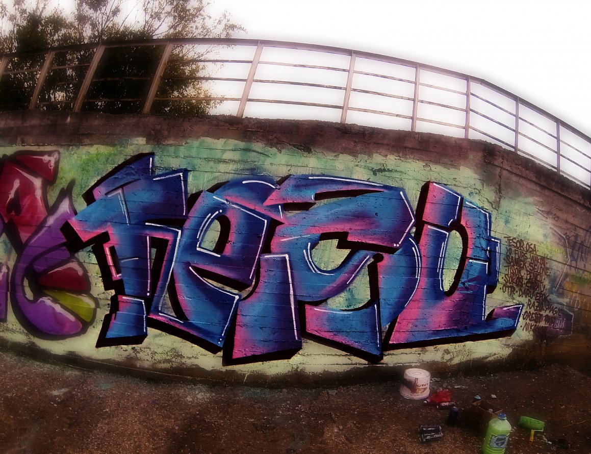 Graffiti Wall - Photo by Tezor (2014)