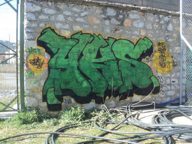 Graffiti Wall in Tripolis - Photo by ThaUzi (2013)
