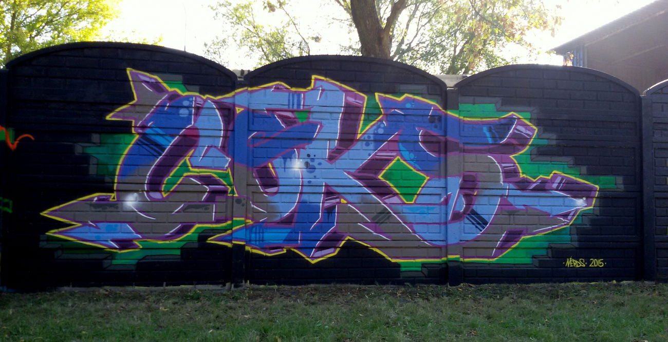 Graffiti Wall - Photo by TheCokesOne - nerds, coks, coke (2015)