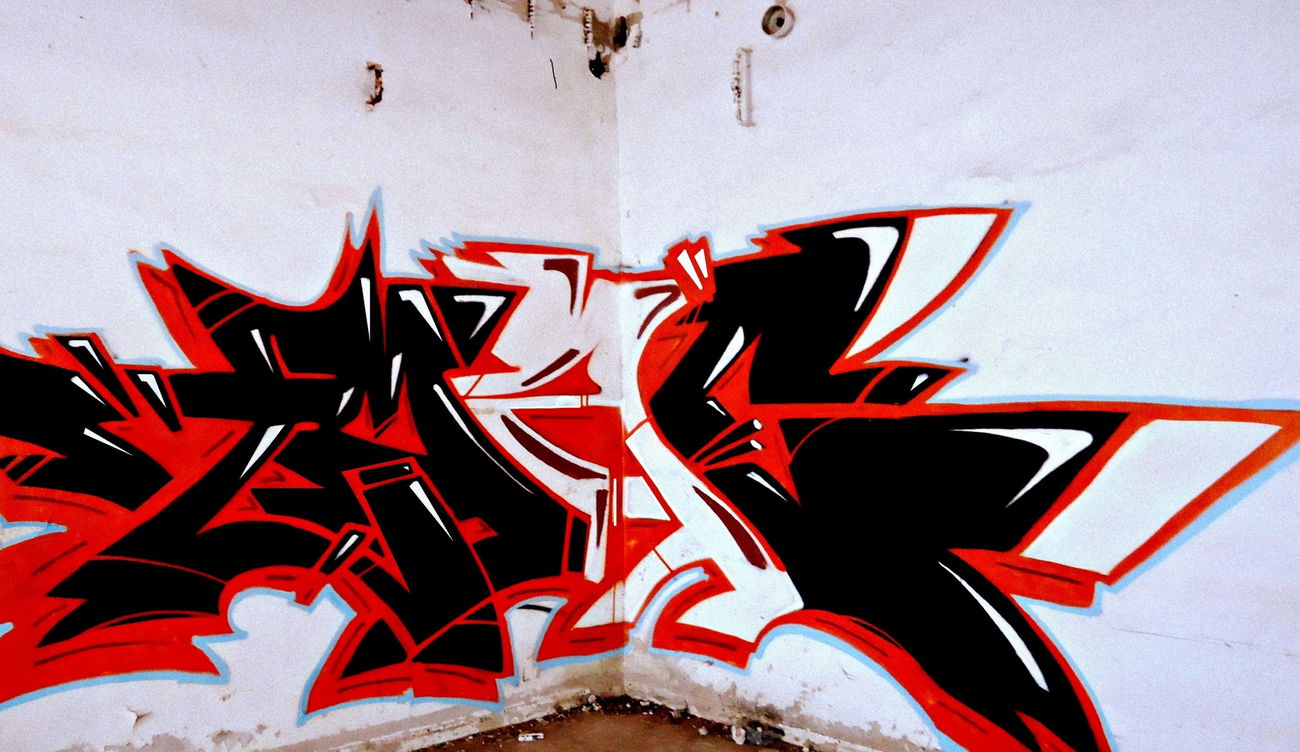 Graffiti Wall - Photo by TheMac - tmac