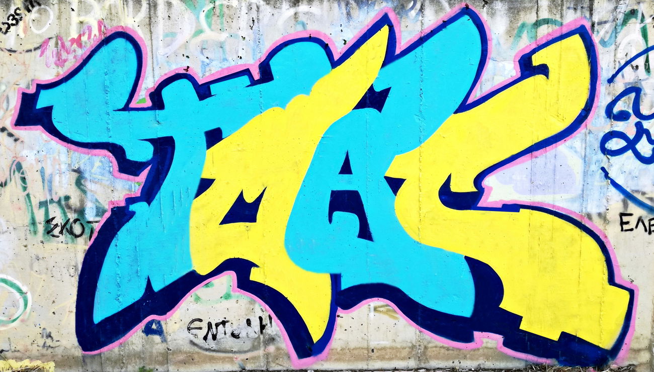 Graffiti Wall - Photo by TheMac - tmac (2019)