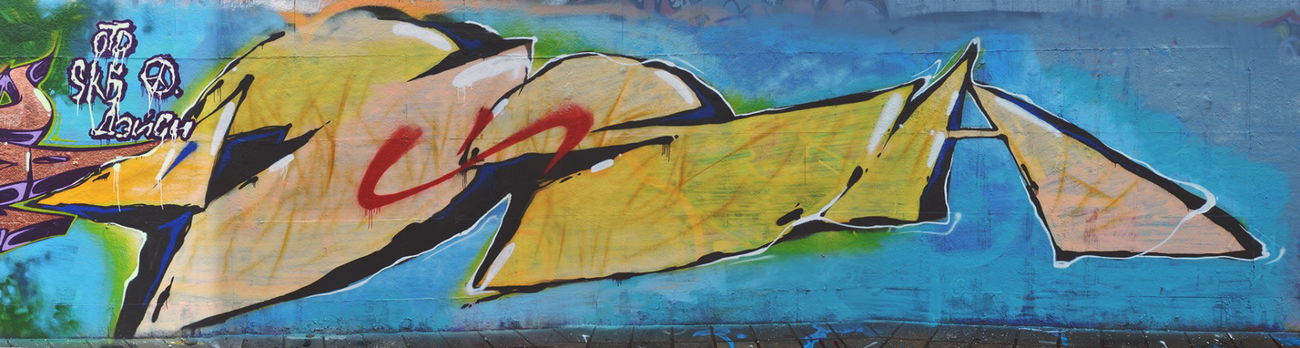 Graffiti Wall - Photo by TheMrDasen (2013)