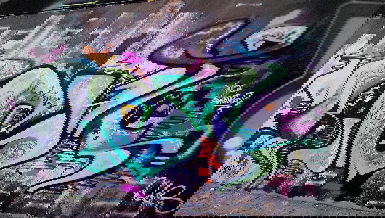 Graffiti Wall - Photo by TheRightOne - Right, ©Right (2013)