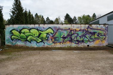Graffiti Artwork - Photo by TheRightOne - Nest, Nestone, Right (2015)