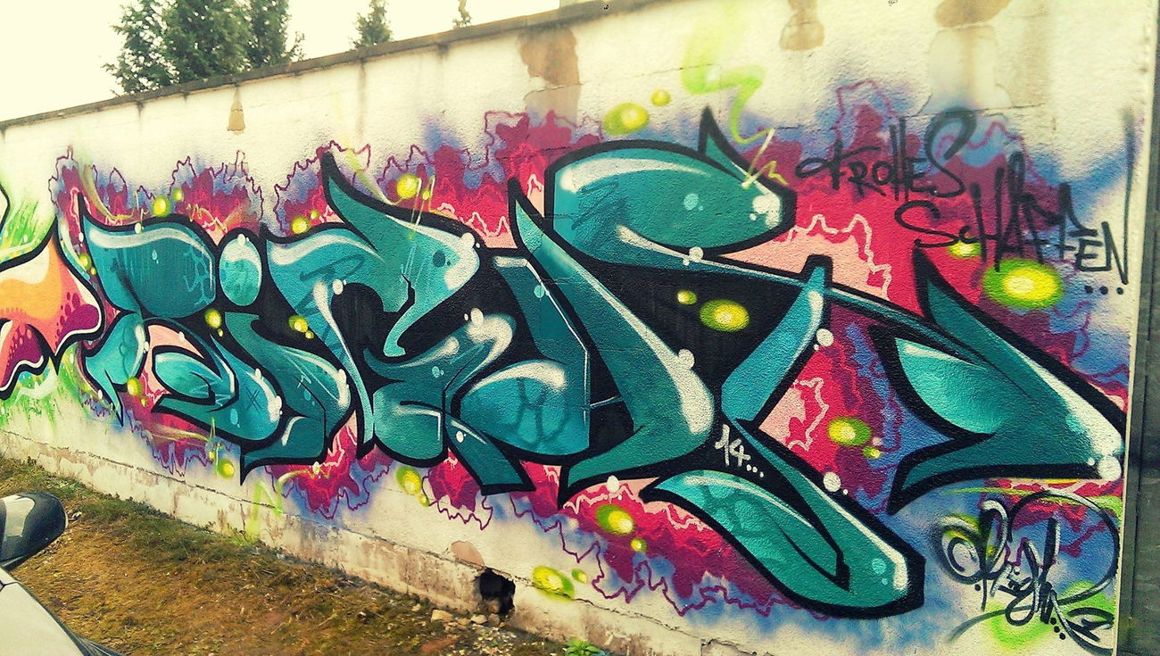 Graffiti Wall - Photo by TheRightOne - Überherrn, Right, Copyright