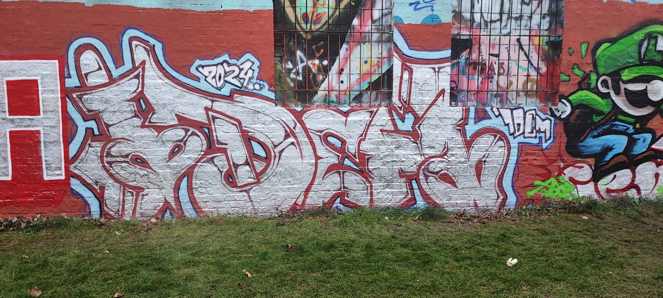 Graffiti Wall - Photo by TheWallHunter - leipzig, graffiti