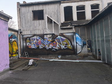 Graffiti Wall - Photo by TheWallHunter - leipzig, idem, spraycan