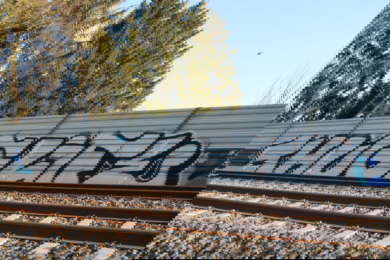 Graffiti Wall - Photo by ThuGliFe - tgf