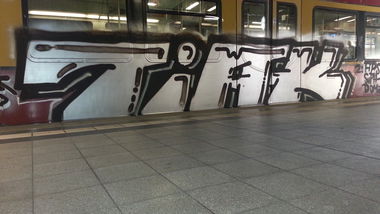 Graffiti Train - Photo by Tiak135 - Tiak, Berlin, 135 (2014)