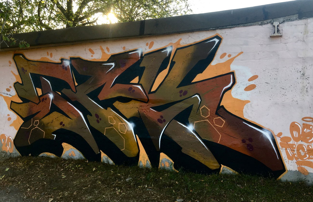 Graffiti Wall - Photo by Tickie97 (2020)