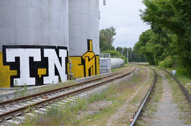 Graffiti Bombing - Photo by Tien (2013)