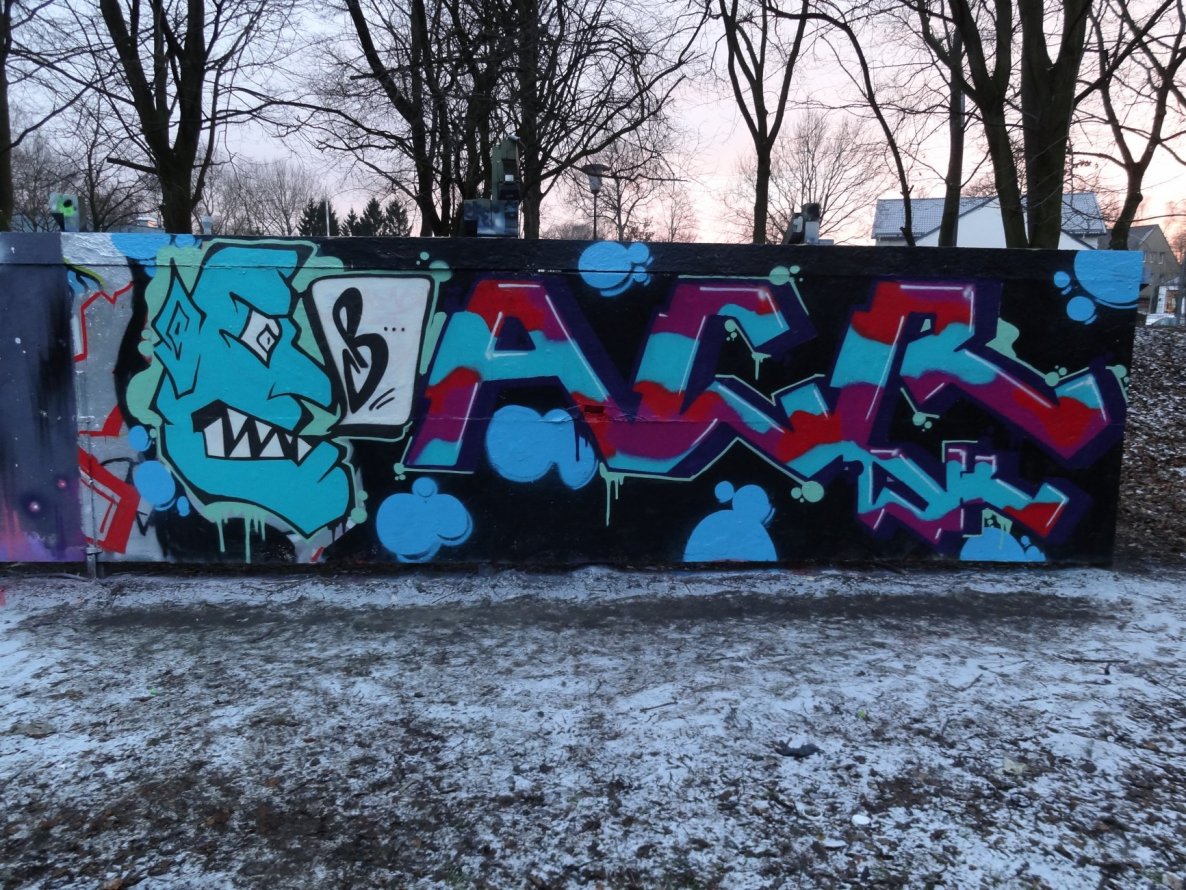 Graffiti Wall - Photo by TightCAIT - BACER, DK, DKZ (2015)