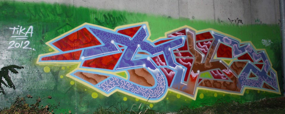 Graffiti Wall in Toronto - Photo by Tika - tika, ostik, 2013