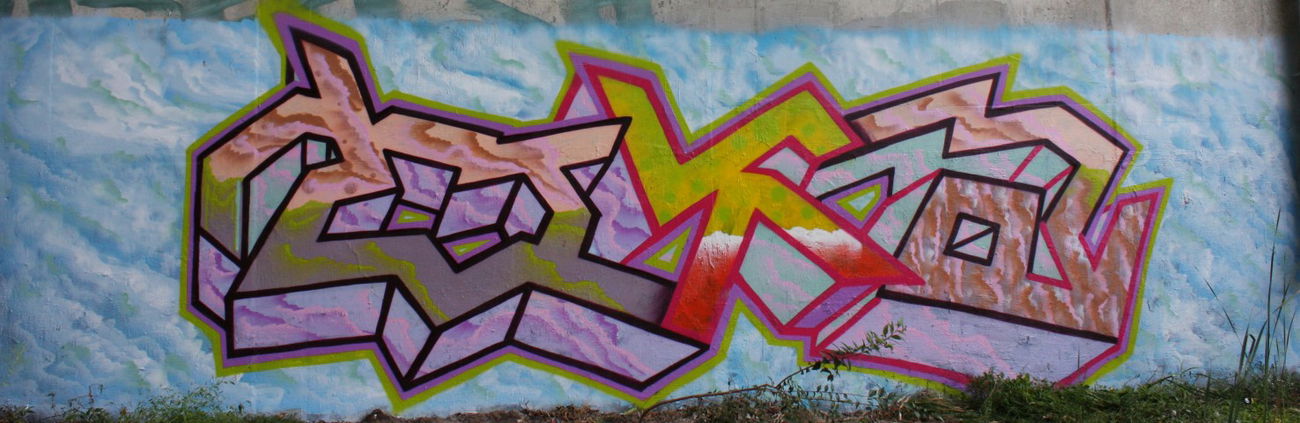 Graffiti Wall in Toronto - Photo by Tika - tika, ostik, 2013