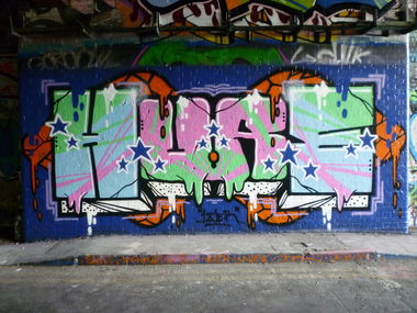 Graffiti Wall - Photo by TimBudenzauber - Hure, 481 (2013)