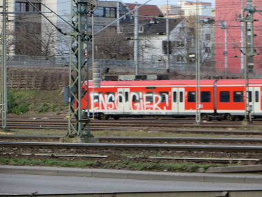 Graffiti Train in Mannheim - Photo by Tique - enso, gier (2014)