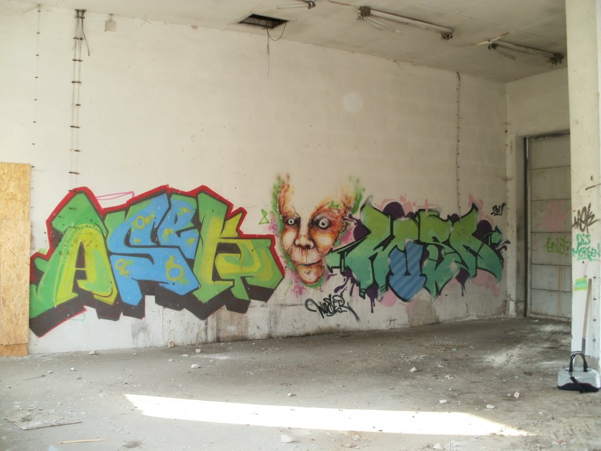 Graffiti Wall in Stralsund - Photo by Tique - Asek, 8ung, Wusa