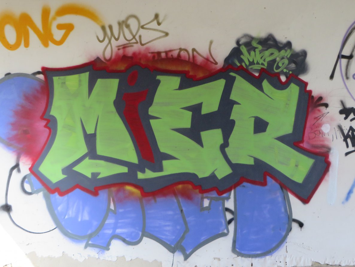 Graffiti Wall in Stralsund - Photo by Tique - mier, ong, yuqs (2014)