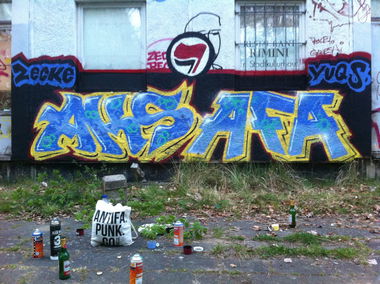 Graffiti Wall - Photo by Tique