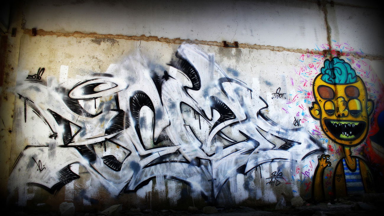 Graffiti Wall - Photo by Tisot (2016)