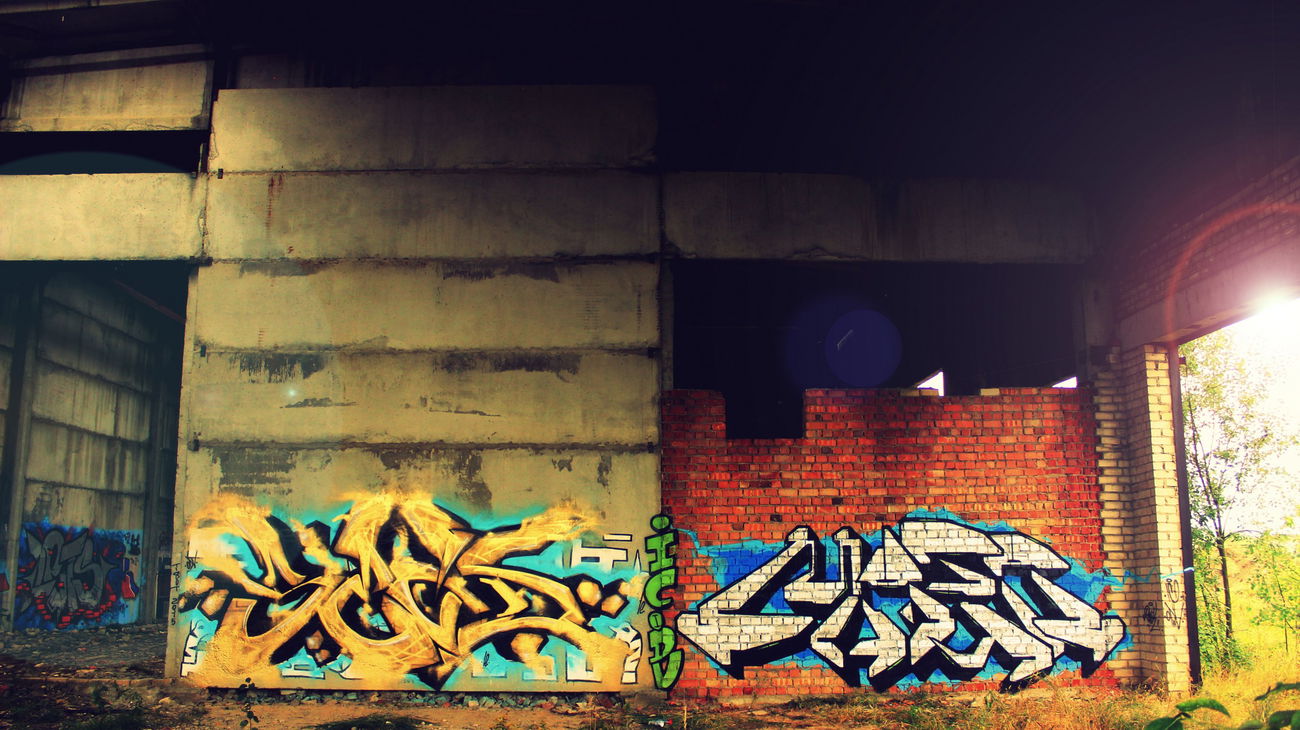 Graffiti Wall - Photo by Tisot (2015)