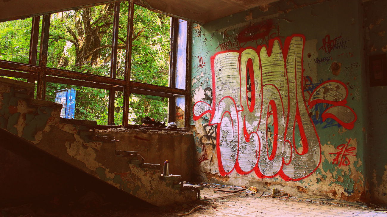 Graffiti in МОСКВА - Photo by Tisot - sead, tisot, ironcrew (2016)