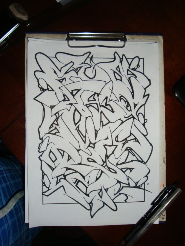Graffiti Sketch - Photo by Tisot (2012)