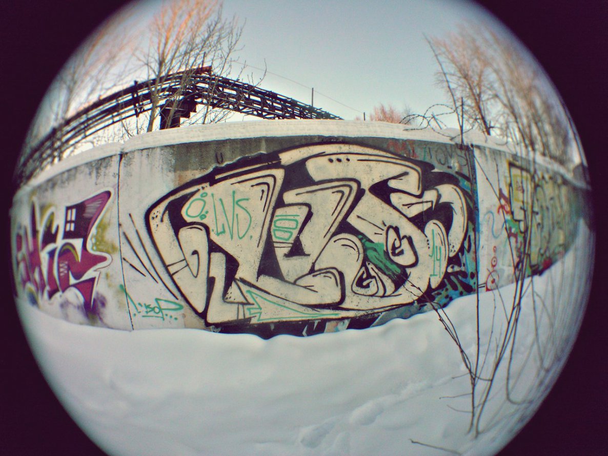 Graffiti Wall - Photo by ToMaTHeBuHoBaT